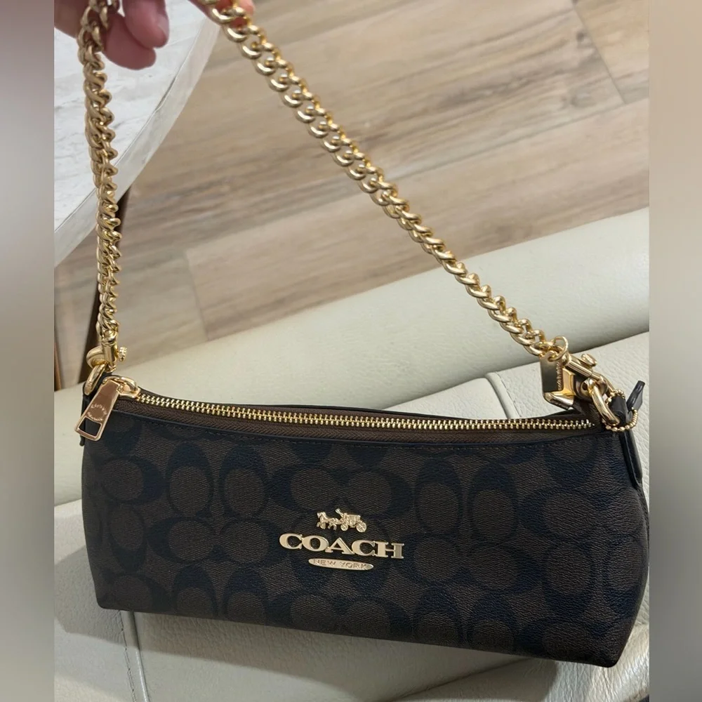 Coach Brown/Black and Gold shoulder bag - Picture 1 of 10